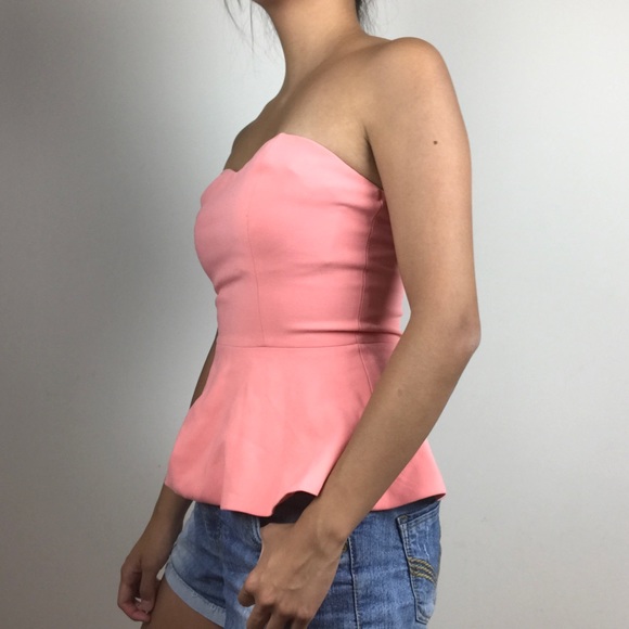 Cute coral peplum top! - Picture 4 of 8